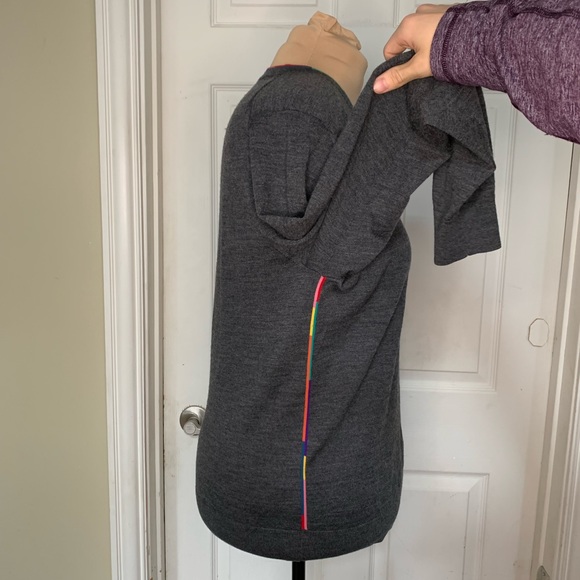 PS Paul Smith Wool Sweater Gray, Rainbow Stitching at Neck, Sides- size Large - Picture 5 of 6